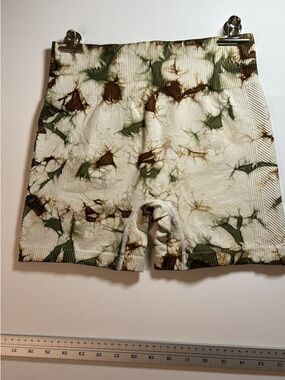 NVGTN Women's Tie-Dye Athletic Bike Shorts in White, Green, Brown